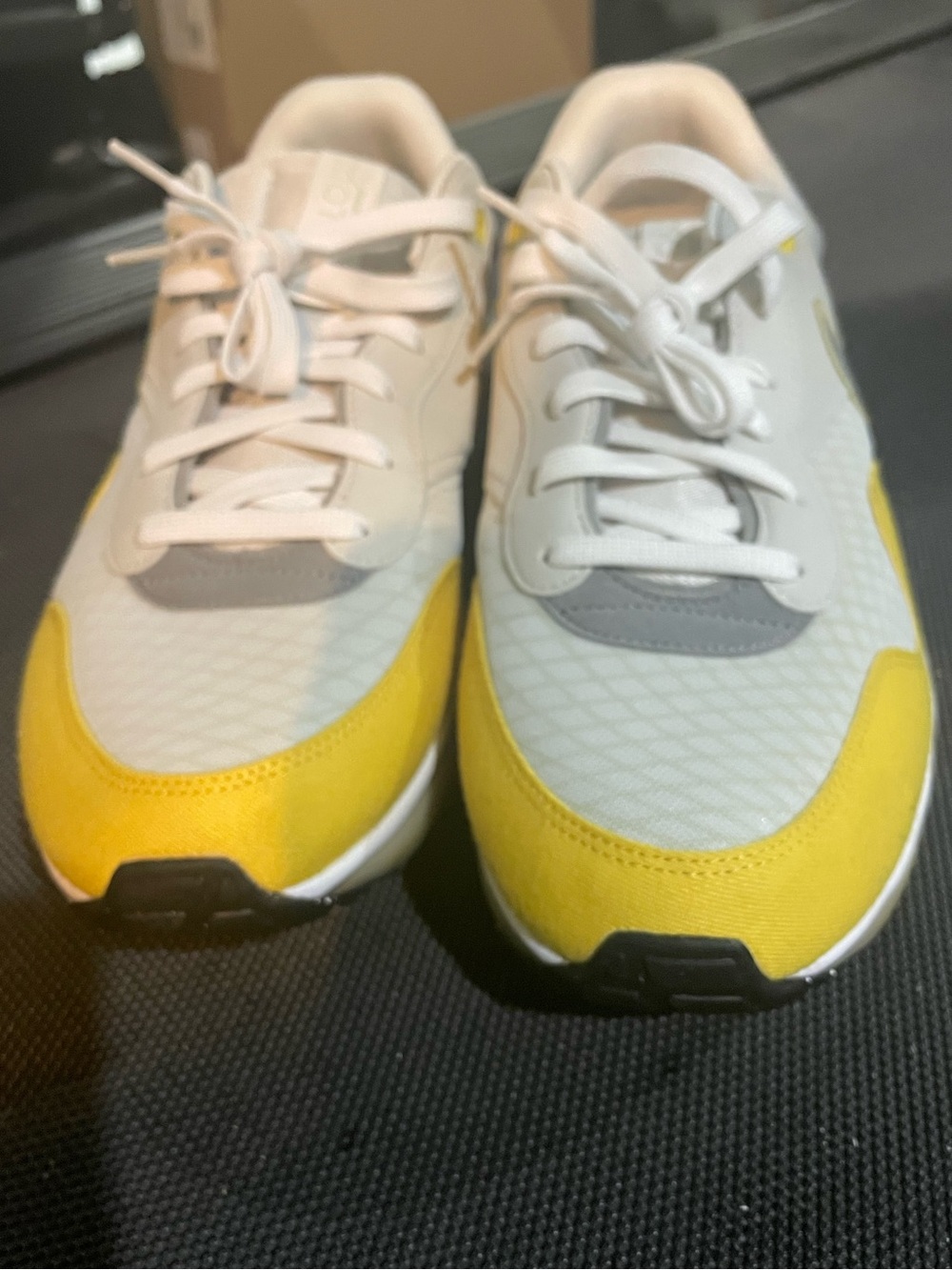 Nike air max motif. Nearly new, never worn. No creases, soles still new.